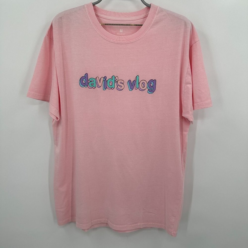 David Dobrik Pink "David's Vlog" T-Shirt sz M Medium NWOT Youtube Merch